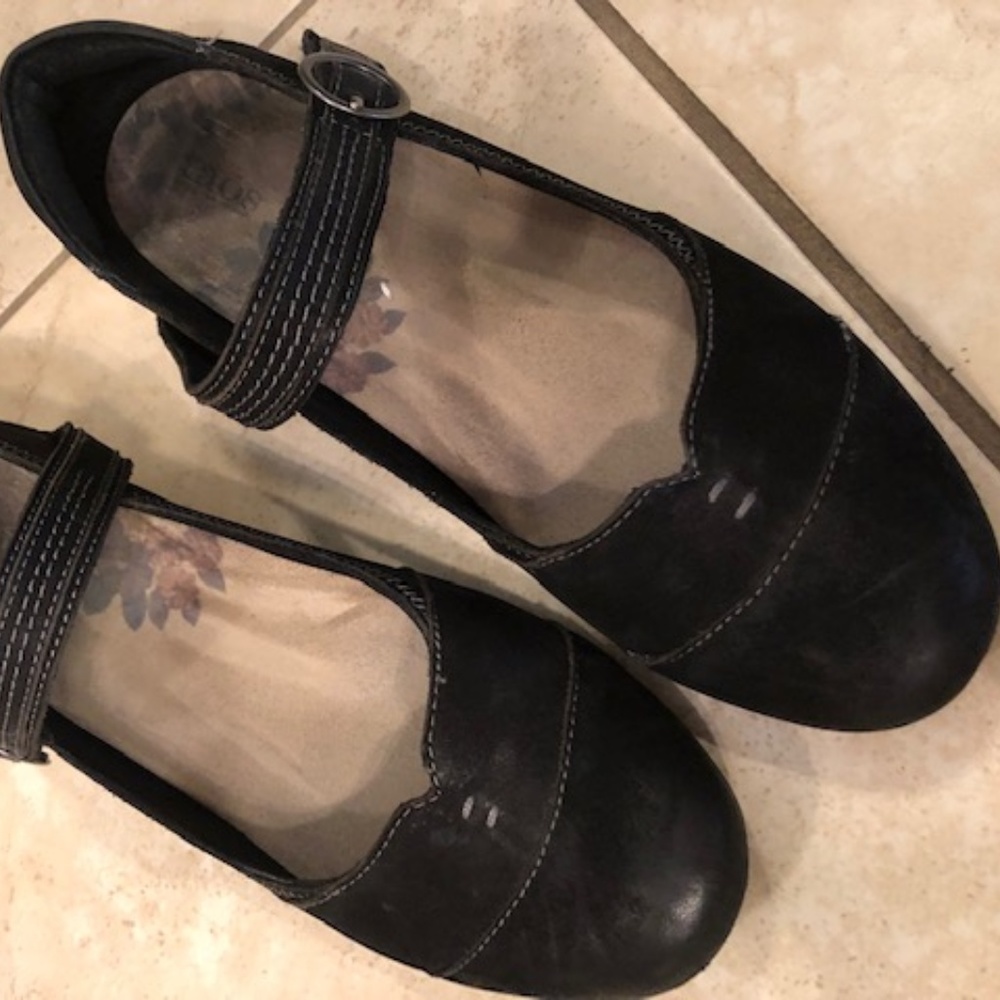 Taos Footwear Virtue Black Suede Mary Janes